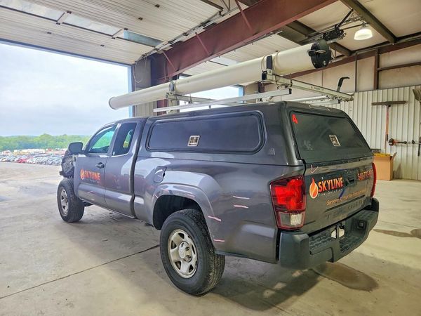 2022 TOYOTA TACOMA SR5