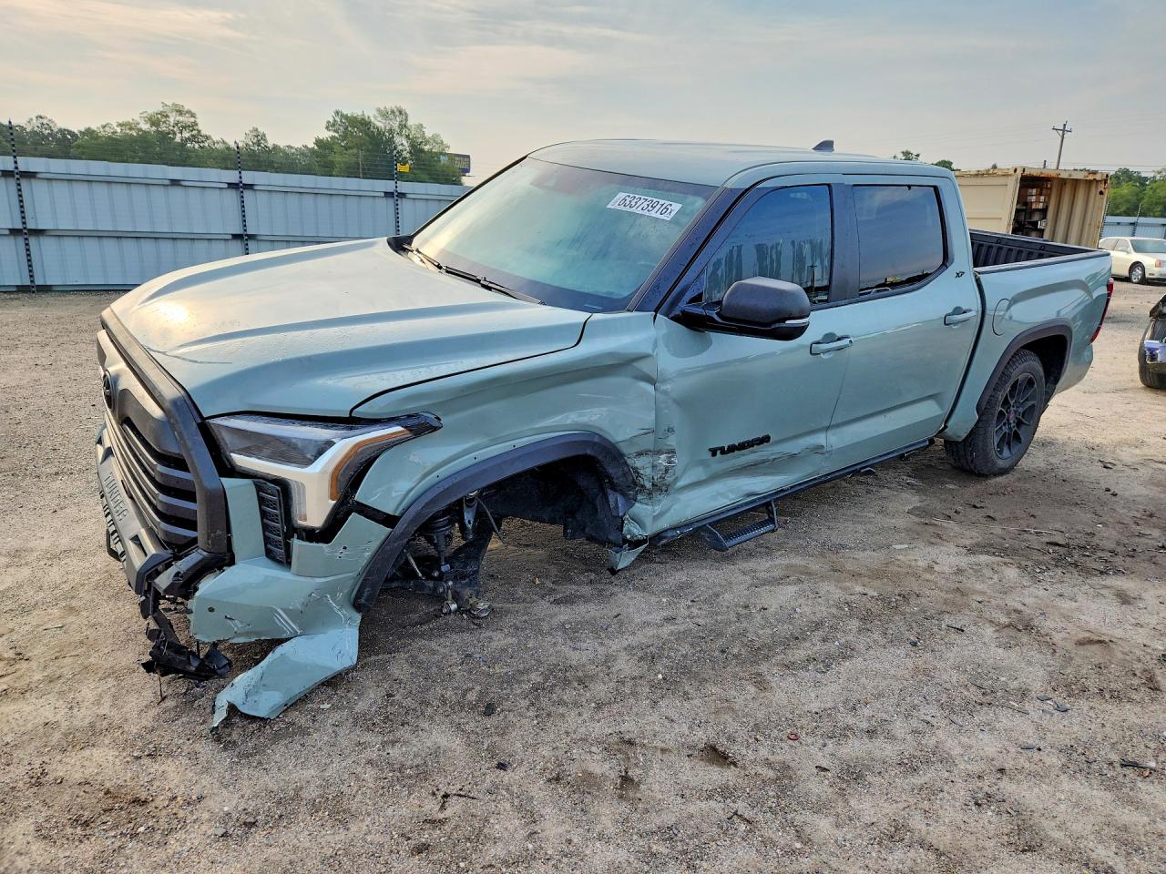 2024 TOYOTA TUNDRA