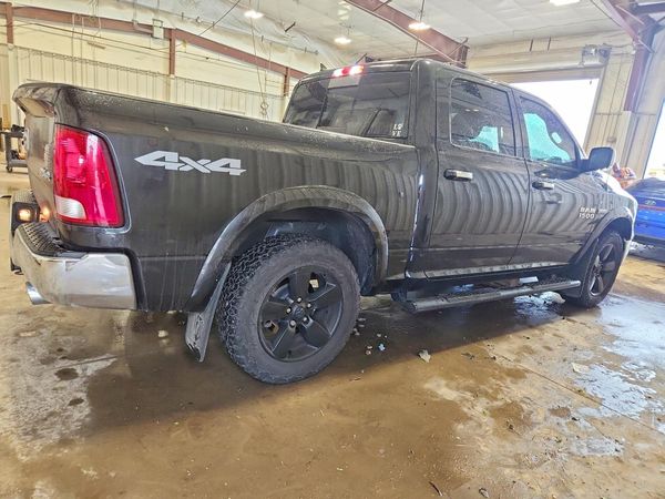 2018 RAM 1500 SLT