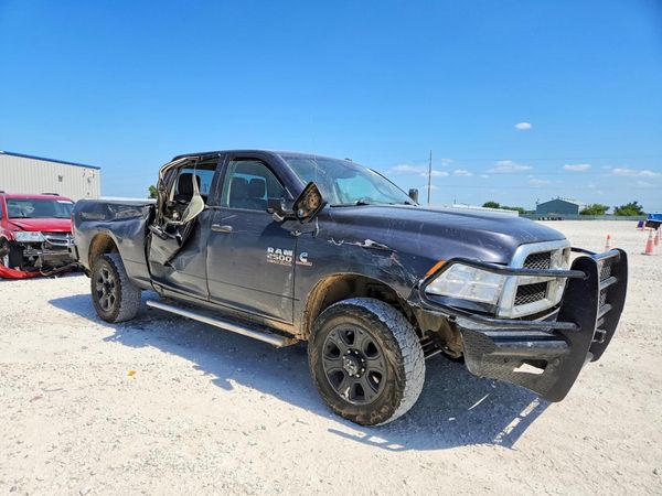 2015 RAM 2500 ST