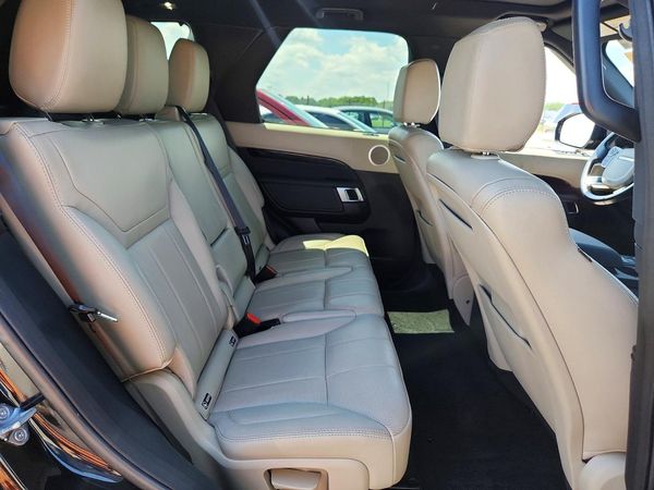 2018 LAND ROVER DISCOVERY SE