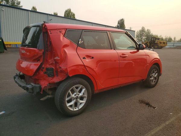 2024 KIA SOUL LX, S