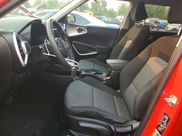2024 KIA SOUL LX, S