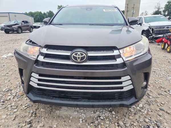 2017 TOYOTA HIGHLANDER SE/XLE