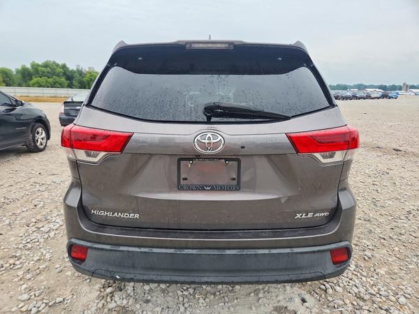 2017 TOYOTA HIGHLANDER SE/XLE