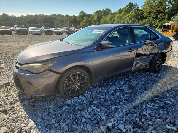 2015 TOYOTA CAMRY