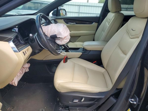2018 CADILLAC XT5