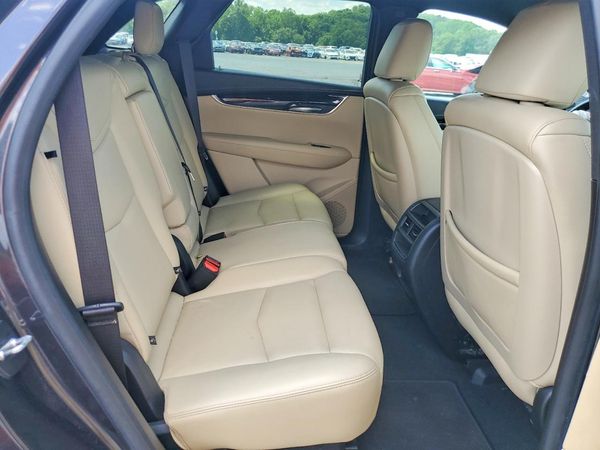 2018 CADILLAC XT5