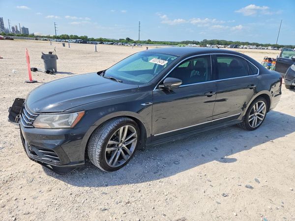 2017 VOLKSWAGEN PASSAT R-Line