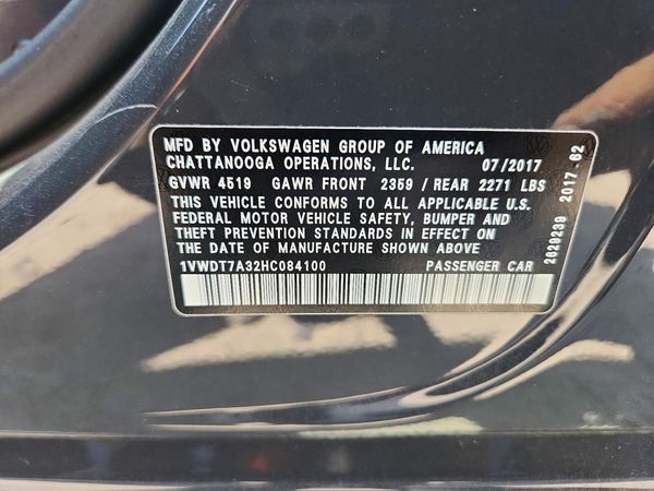 2017 VOLKSWAGEN PASSAT R-Line