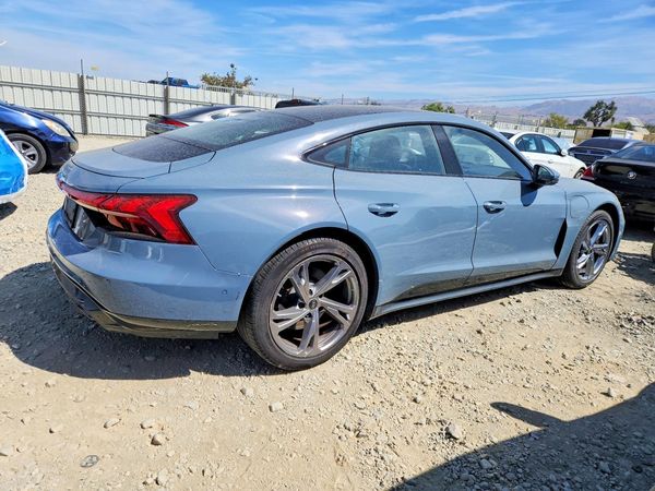 2022 AUDI E-TRON GT