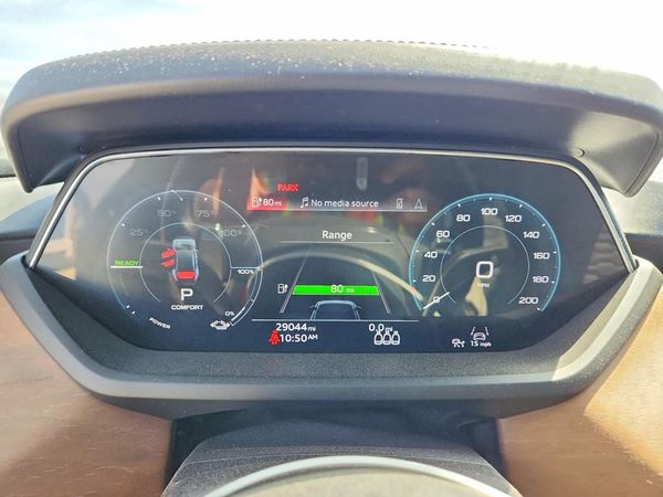 2022 AUDI E-TRON GT