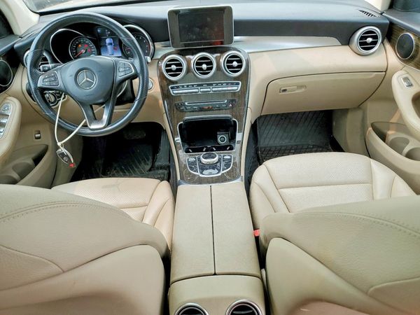 2019 MERCEDES-BENZ GLC