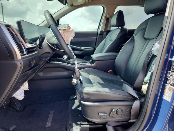 2025 KIA SORENTO