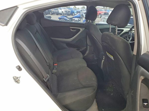 2015 HYUNDAI ELANTRA GLS(Middle)