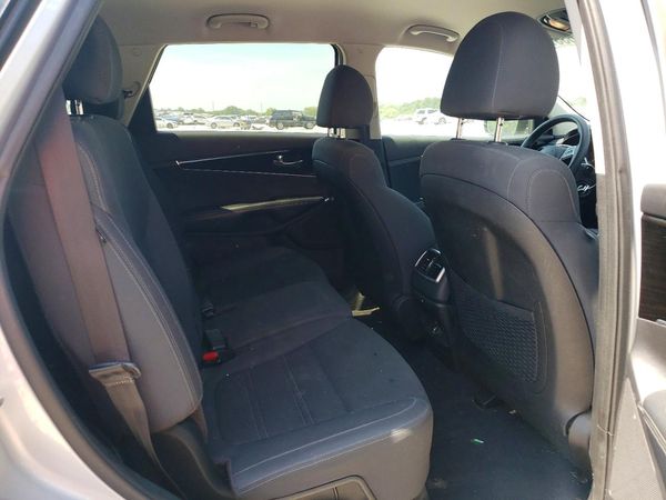 2019 KIA SORENTO L, LX, S