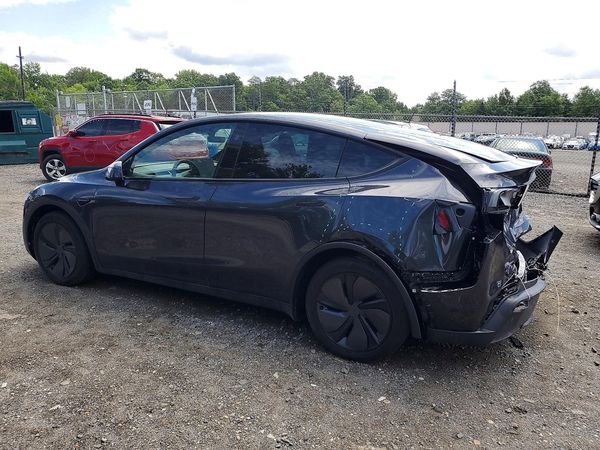 2026 TESLA MODEL Y