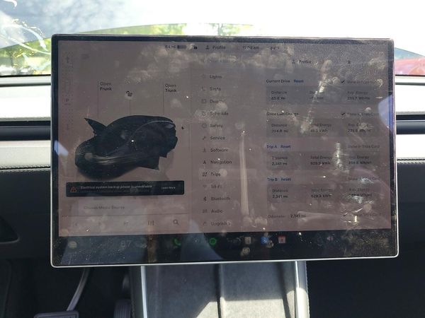 2026 TESLA MODEL Y