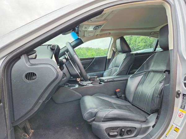 2019 LEXUS ES 350