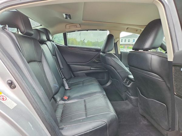 2019 LEXUS ES 350