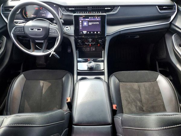 2024 JEEP GRAND CHEROKEE