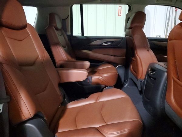 2016 CADILLAC ESCALADE ESV Premium