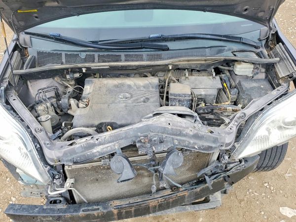 2014 TOYOTA SIENNA