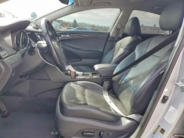 2014 HYUNDAI SONATA