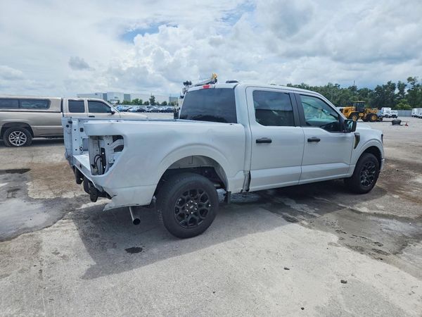 2025 FORD F150 STX