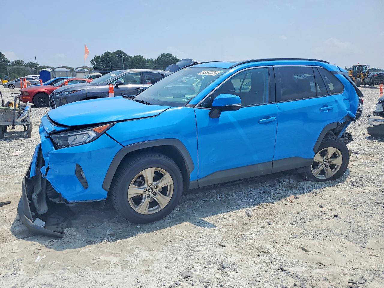 2020 TOYOTA RAV4 XLE