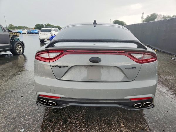 2021 KIA STINGER