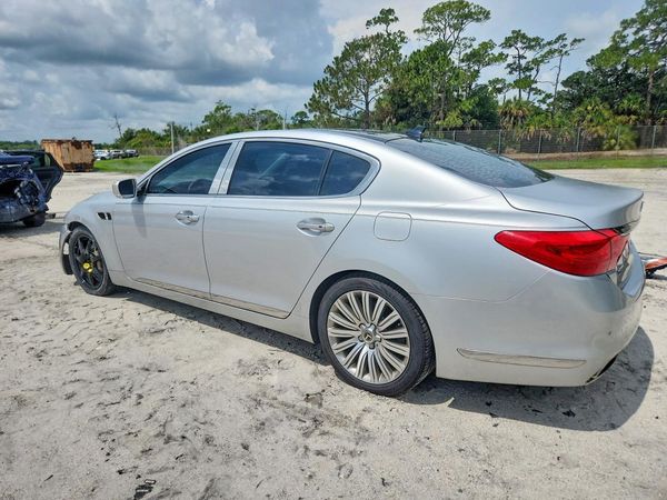 2015 KIA K900