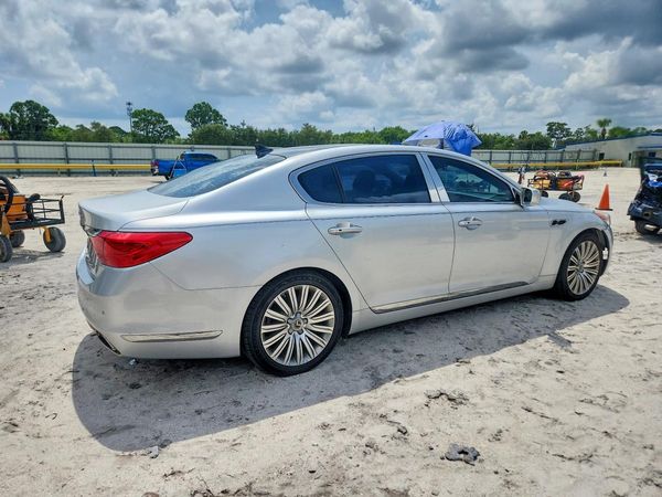 2015 KIA K900