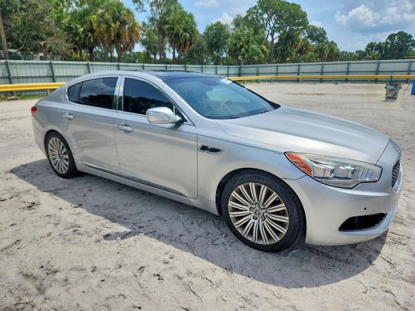 2015 KIA K900