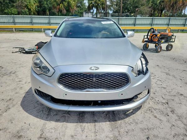 2015 KIA K900