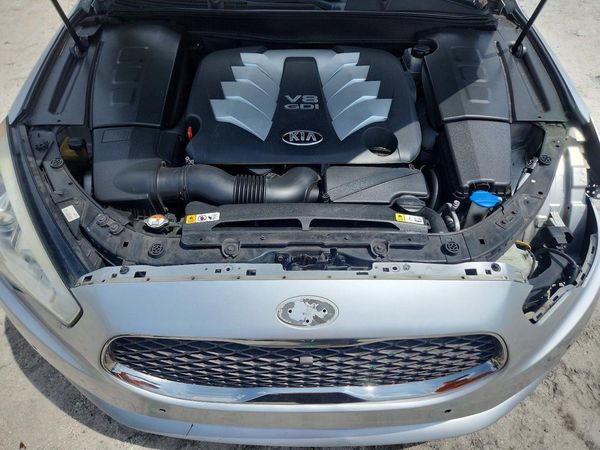 2015 KIA K900