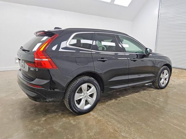 2022 VOLVO XC60 Momentum (excl S60)
