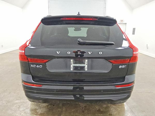 2022 VOLVO XC60 Momentum (excl S60)
