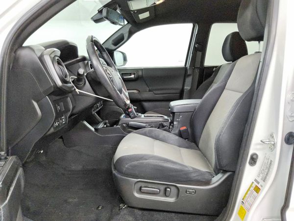 2023 TOYOTA TACOMA SR5 — DENT