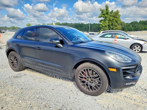 2017 PORSCHE MACAN