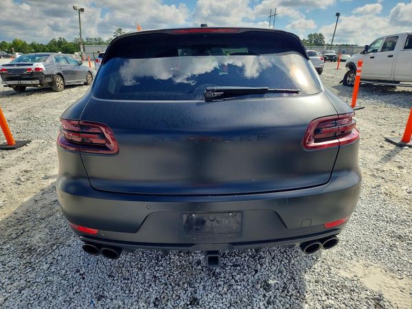 2017 PORSCHE MACAN