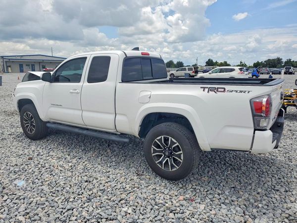 2022 TOYOTA TACOMA SR5