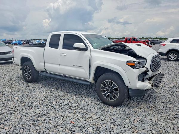 2022 TOYOTA TACOMA SR5