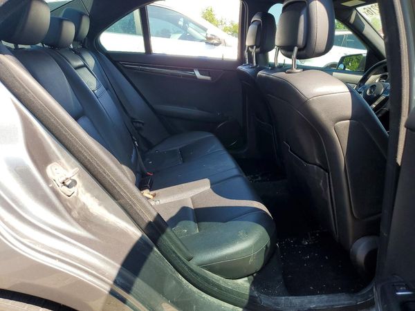 2012 MERCEDES-BENZ C