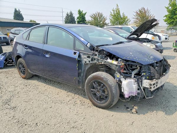 2015 TOYOTA PRIUS