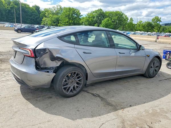 2026 TESLA MODEL 3