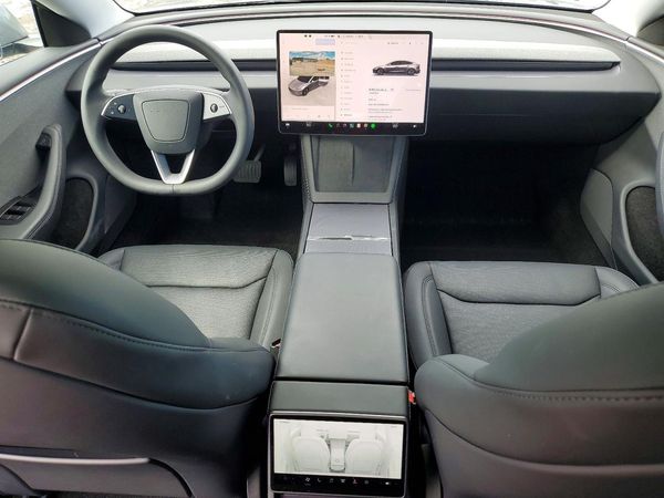 2026 TESLA MODEL 3