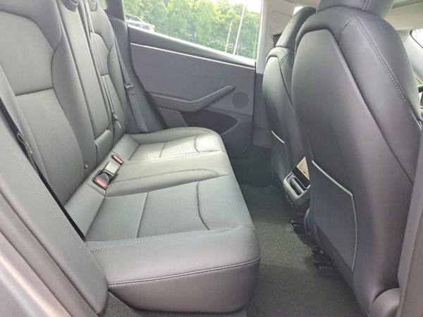2026 TESLA MODEL 3