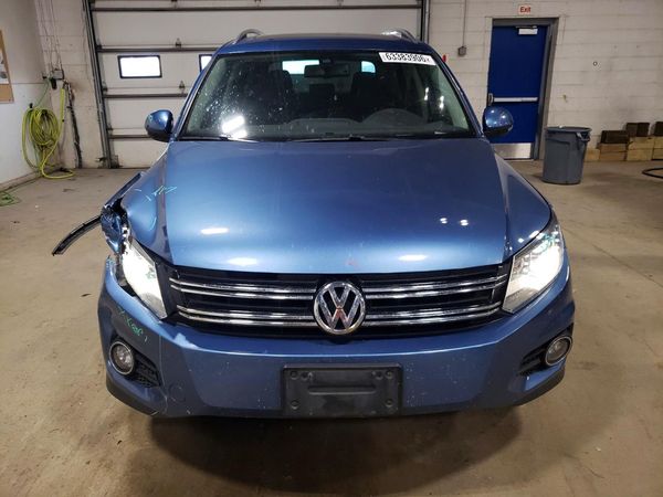 2017 VOLKSWAGEN TIGUAN