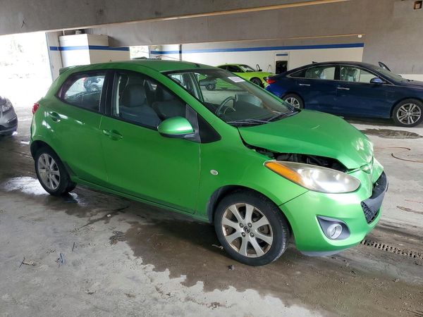 2013 MAZDA MAZDA2 Touring/GS